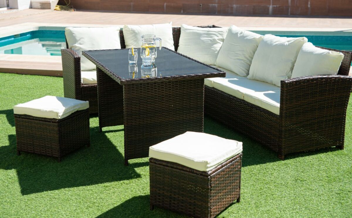 Sofa Rinconera + Mesa + 2 puffs de Ratan PE. Muebles de Jardin y Terraza